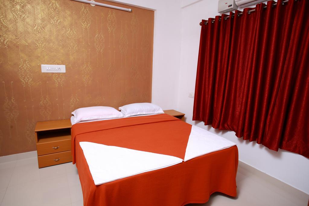 Hotel Phils' Residency & Banquets Kochi Pokoj fotografie