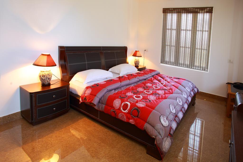 Hotel Phils' Residency & Banquets Kochi Pokoj fotografie
